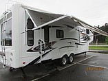 2010 Keystone Montana Hickory Photo #10