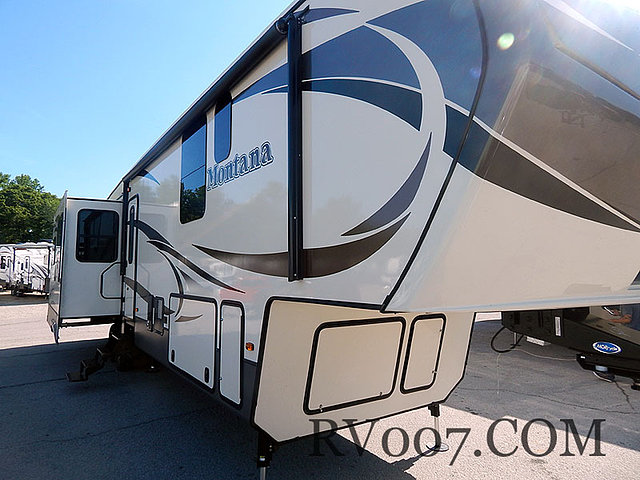 2016 Keystone Montana Photo