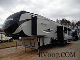 2015 Keystone Montana Photo #2