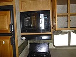 2005 Keystone Montana Photo #21