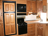2006 Keystone Montana Photo #21