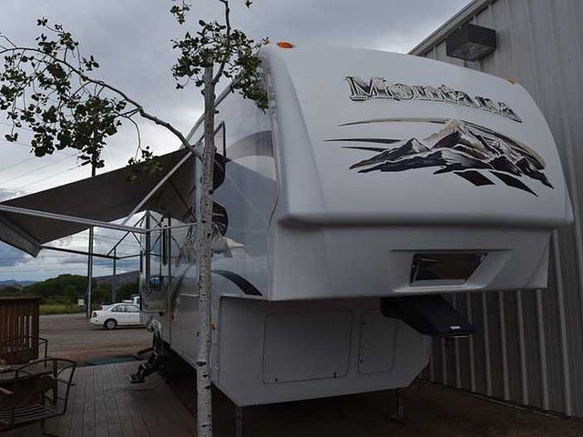2008 Keystone Montana Photo