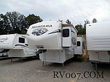 2013 Keystone Montana Mountaineer Photo #2