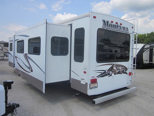 2006 Keystone Montana Mountaineer Photo
