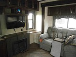 2015 Keystone Mountaineer Photo #10