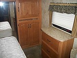 2009 Keystone Mountaineer Photo #14