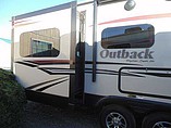 2015 Keystone Outback Photo #4