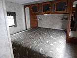 2012 Keystone Passport Grand Touring Photo #14