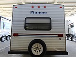 2004 Keystone Pioneer Photo #9