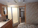 2005 Keystone Raptor Photo #24