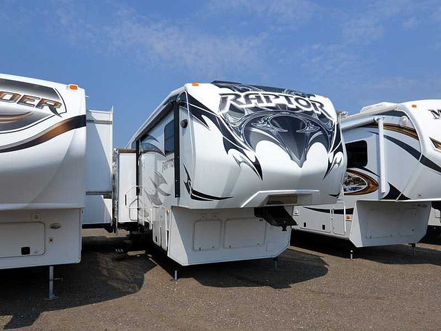 2013 Keystone Raptor Photo