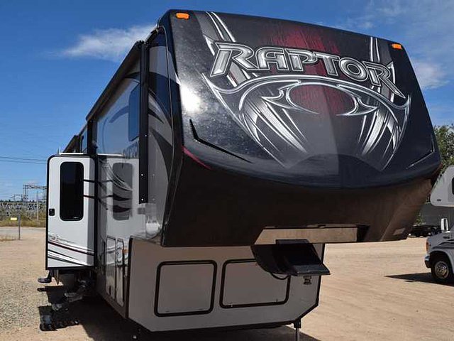 2015 Keystone Raptor Photo