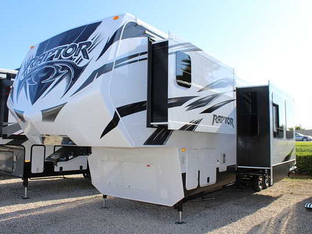 2014 Keystone Raptor Photo