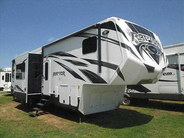 2014 Keystone Raptor Photo