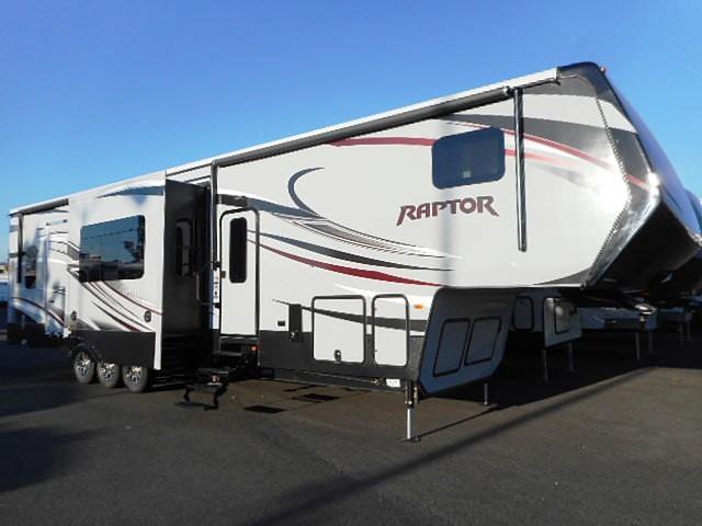 2015 Keystone Raptor Photo