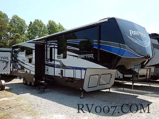 2016 Keystone Raptor Photo