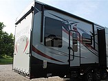 2016 Keystone Raptor Photo #4
