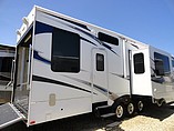 2010 Keystone Raptor Photo #4