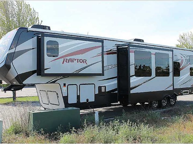 2016 Keystone Raptor Photo