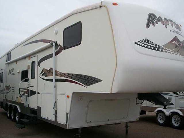 2006 Keystone Raptor Photo