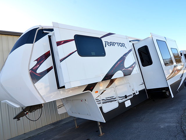 2012 Keystone Raptor Photo