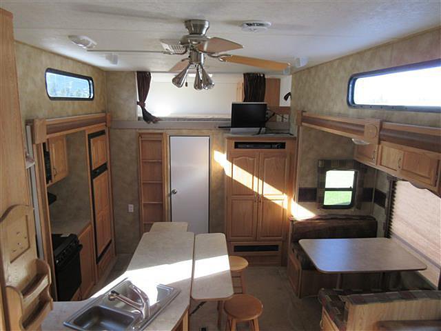 2006 Keystone Raptor Photo