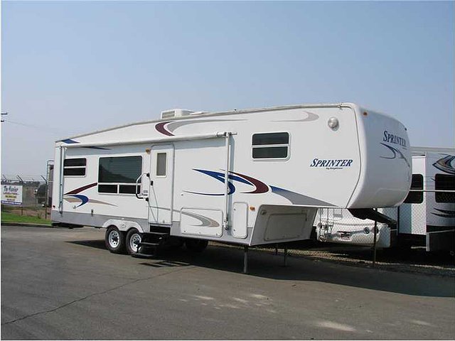 2004 Keystone Sprinter Photo