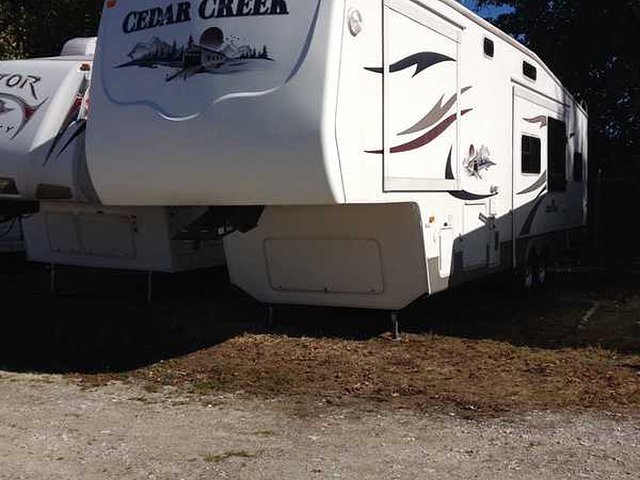 2006 Forest River Cedar Creek Photo