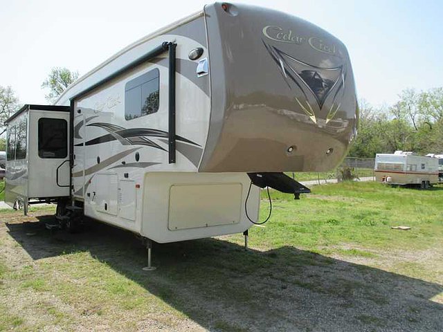 13 Forest River Cedar Creek