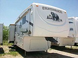 07 Forest River Cedar Creek Silverback