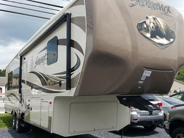 2016 Forest River Cedar Creek Silverback Photo