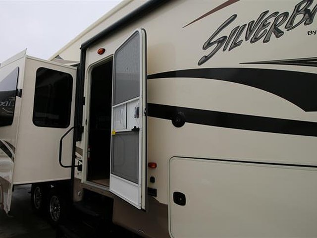 2015 Forest River Cedar Creek Silverback Photo