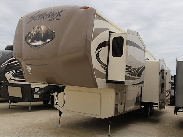 2016 Forest River Cedar Creek Silverback Photo