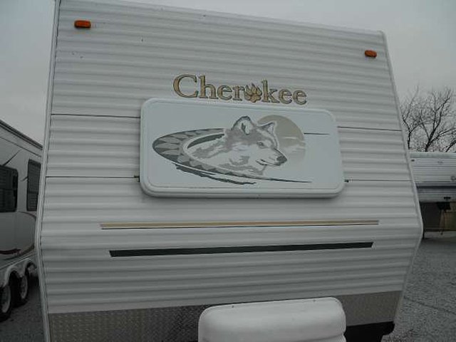 2004 Forest River Cherokee Photo