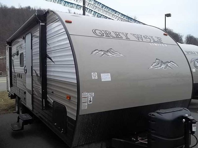 2015 Forest River Cherokee Grey Wolf Photo