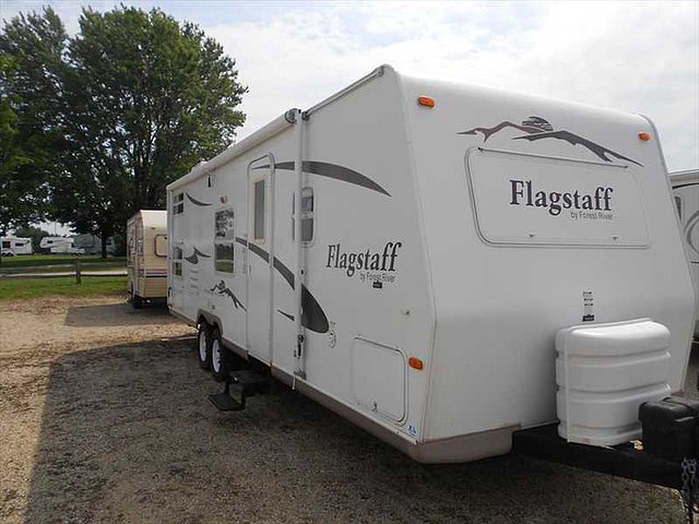 2006 Forest River Flagstaff Photo