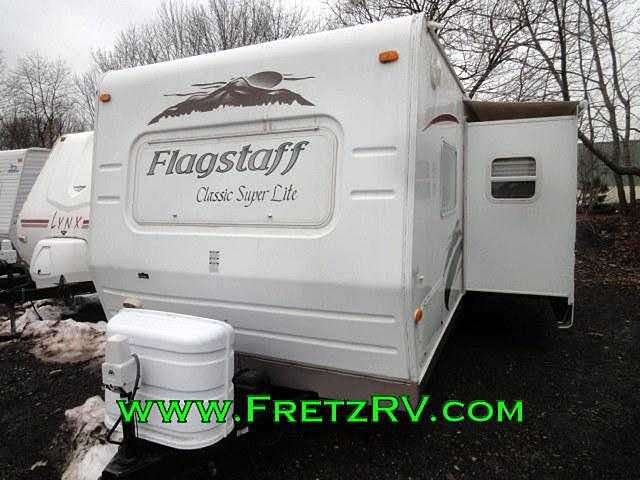 2009 Forest River Flagstaff Classic Super Lite Photo