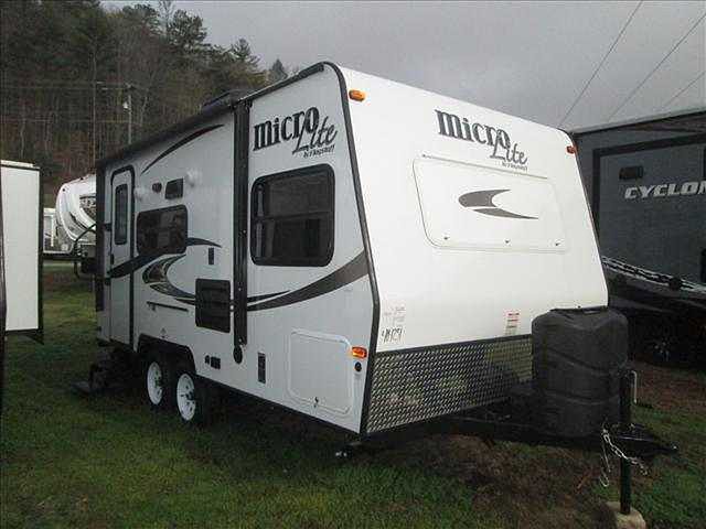 2015 Forest River Flagstaff Micro Lite Photo