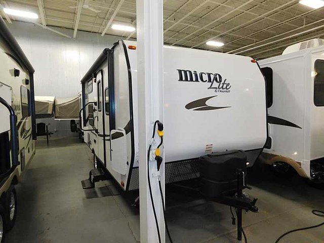 2015 Forest River Flagstaff Micro Lite Photo