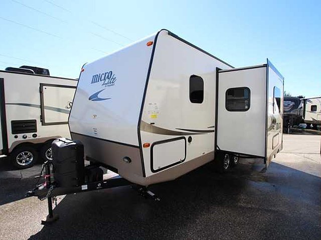 2015 Forest River Flagstaff Micro Lite Photo