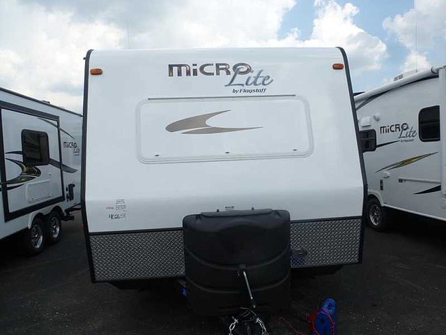 2015 Forest River Flagstaff Micro Lite Photo