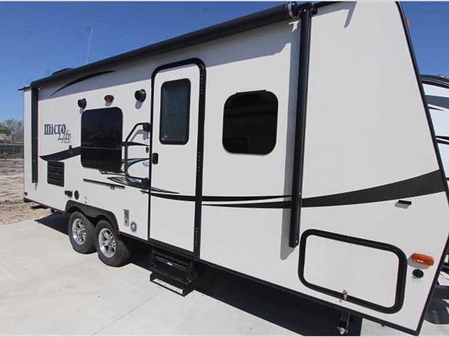 2015 Forest River Flagstaff Micro Lite Photo