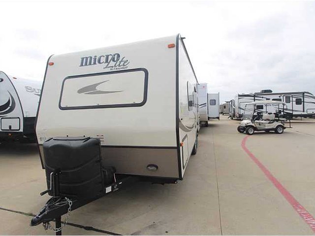 16 Forest River Flagstaff Micro Lite
