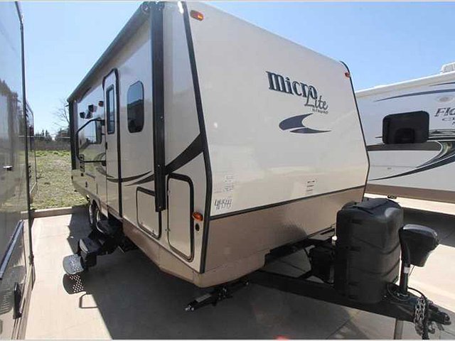 2015 Forest River Flagstaff Micro Lite Photo