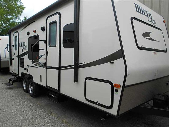 2015 Forest River Flagstaff Micro Lite Photo