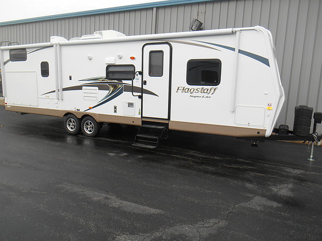 2016 Forest River Flagstaff Super Lite Photo