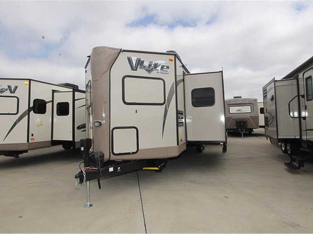 2015 Forest River Flagstaff V-Lite Photo