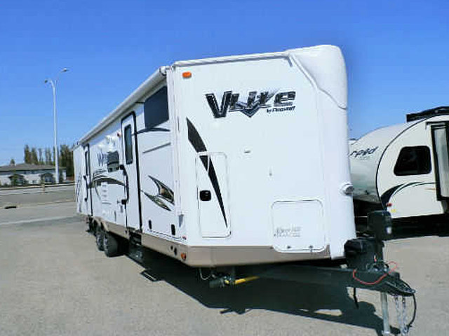 2016 Forest River Flagstaff V-Lite Photo