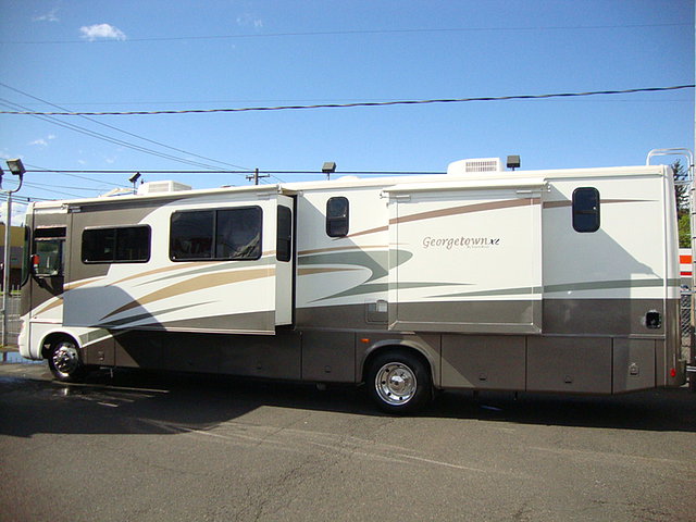 2005 Forest River Georgetown Photo