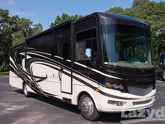 2016 Forest River Georgetown XL Photo